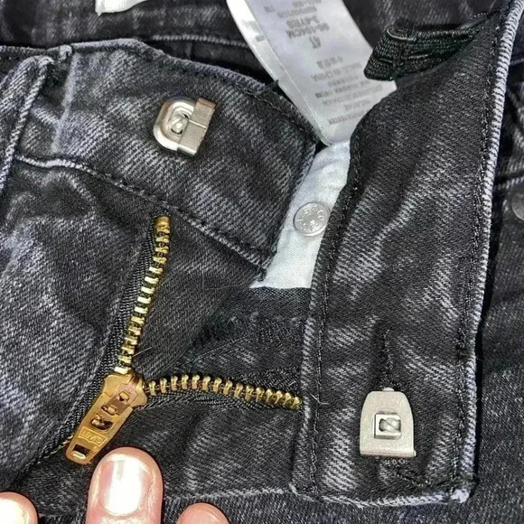 Toddler Black Levi’s 4t - Picture 10 of 12